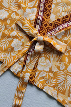 PetalVista sherbet set Close-up of top front tie detail 