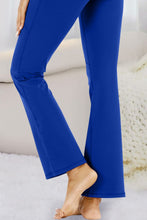 close up of bottom leg hem on royal blue velapocket pants