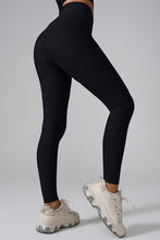side view aerobics in vshapeflex active leggings black