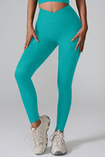 front view in vshapeflex active leggings teal