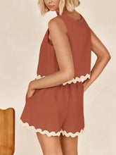 Woman back view  of Orange-Red Wavy Mirage Contrast Trim Shorts Set  at a studio.